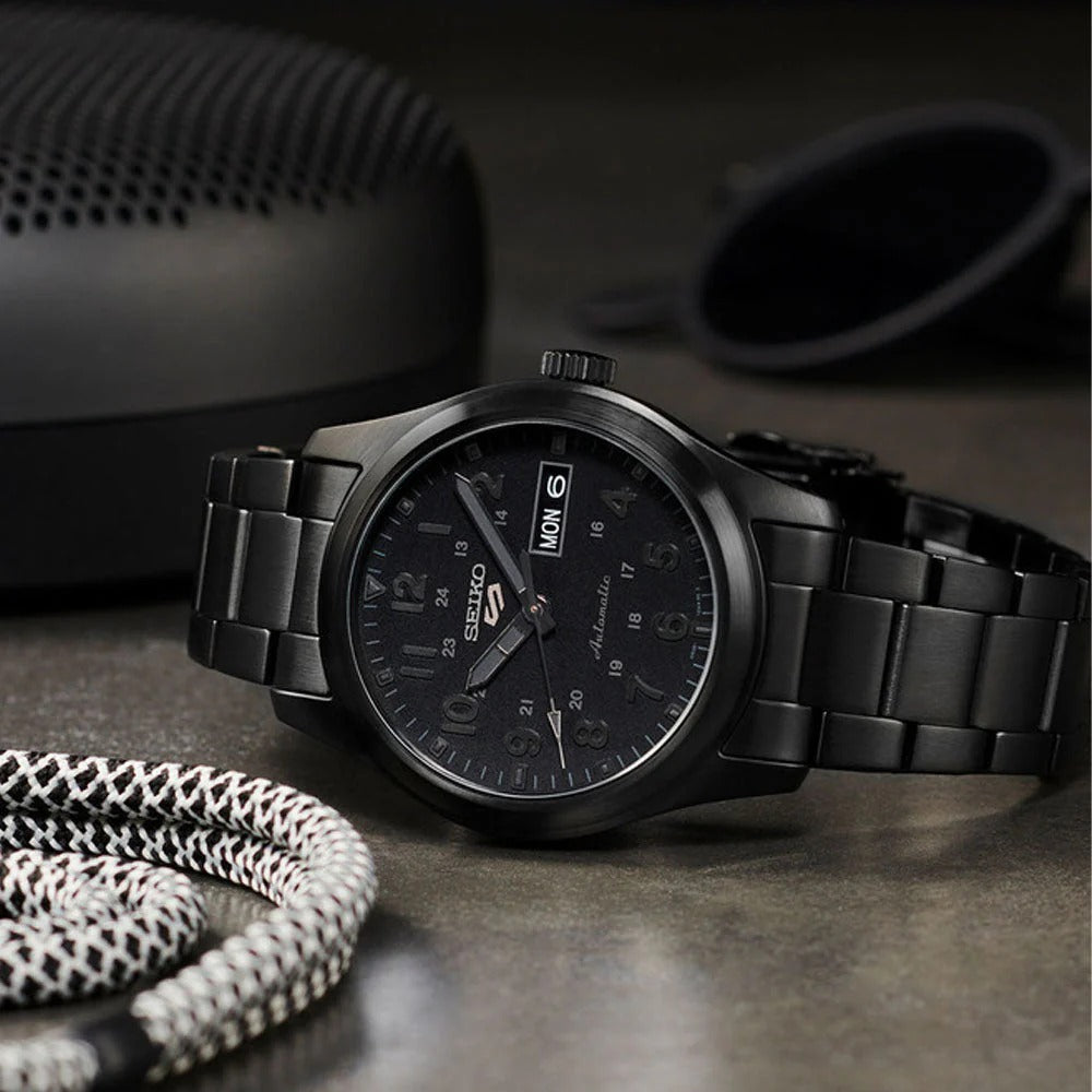 SEIKO 5 SPORTS STEALTH FIELD AUTOMATIC WATCH – 39.4MM BLACK DIAL BLACK-TONE STEEL BRACELET