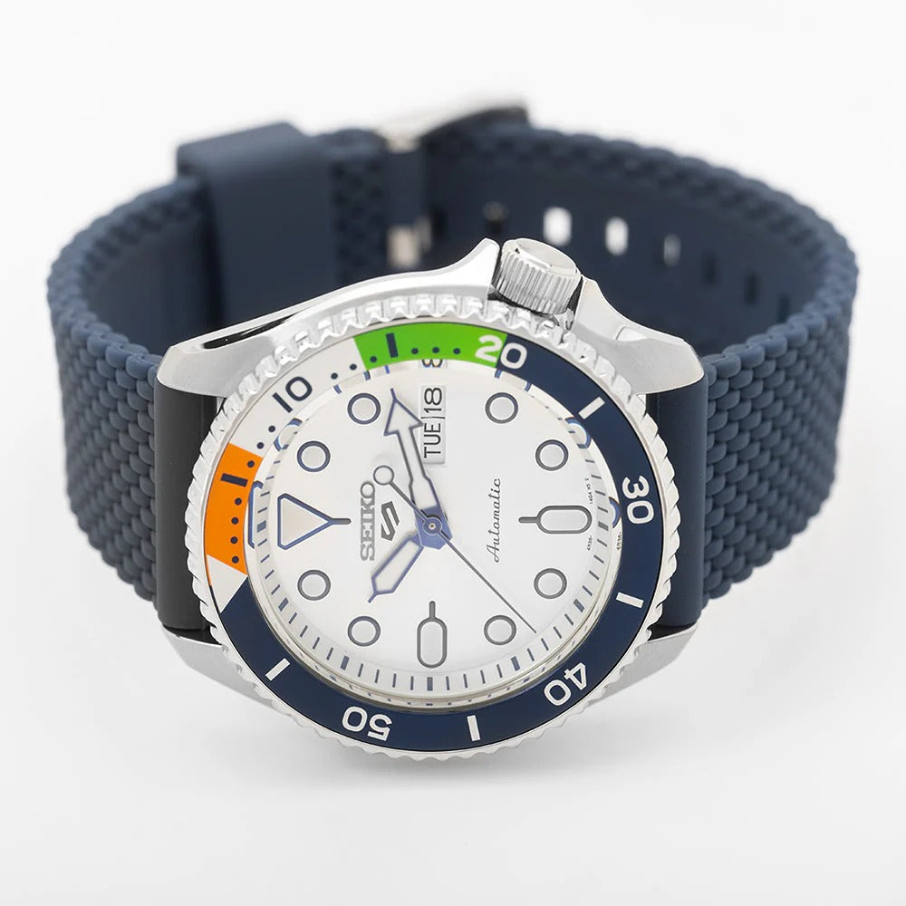 SEIKO 5 SPORTS INDIA LIMITED EDITION AUTOMATIC WATCH – 42.5MM IVORY WHITE DIAL STEEL BRACELET