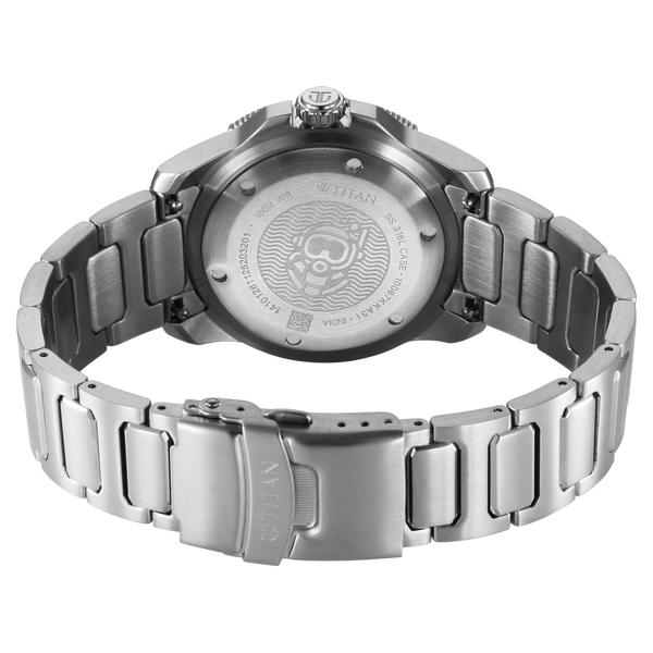 Titan Zero Hour Diver 100m 41mm Black Dial Rotating Bezel Stainless Steel Bracelet Men&